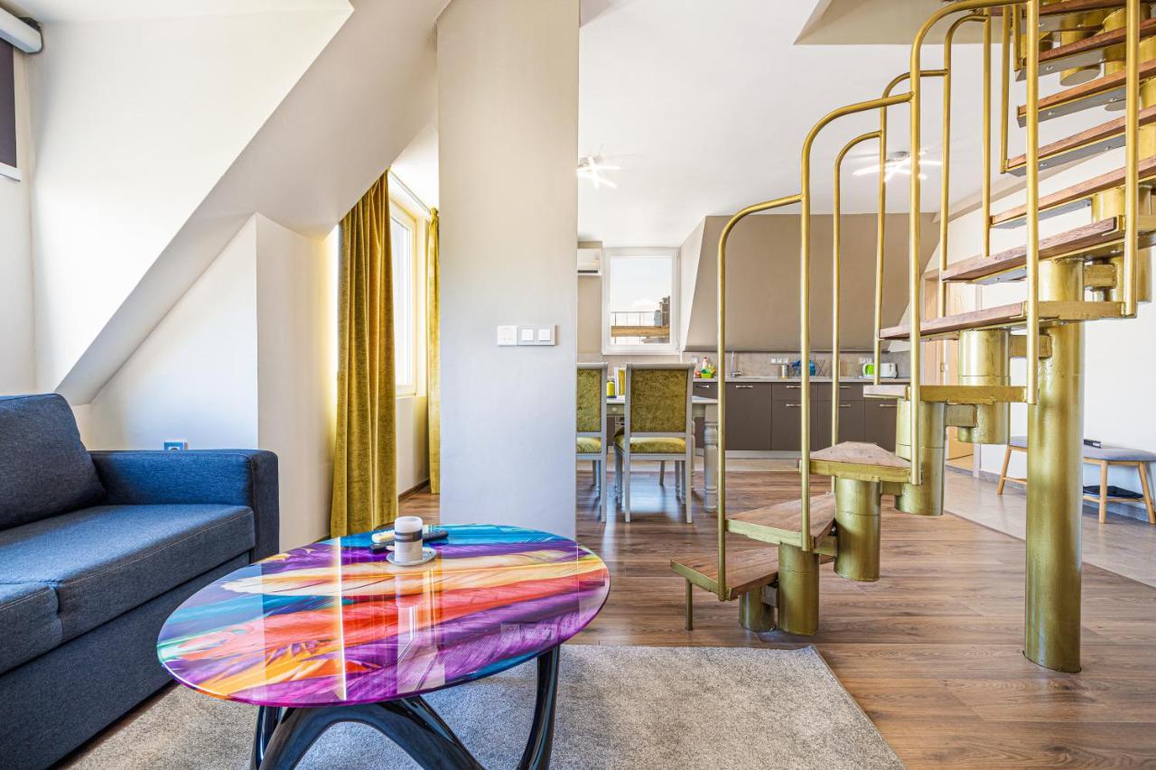 Ferienwohnung Fancy 1Bd Penthouse With Terrace Near The Centre By Flat Mаnager Plowdiw Exterior foto